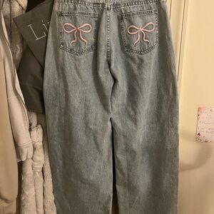 Shein Women's Light Blue Jeans with Pink Bow Details